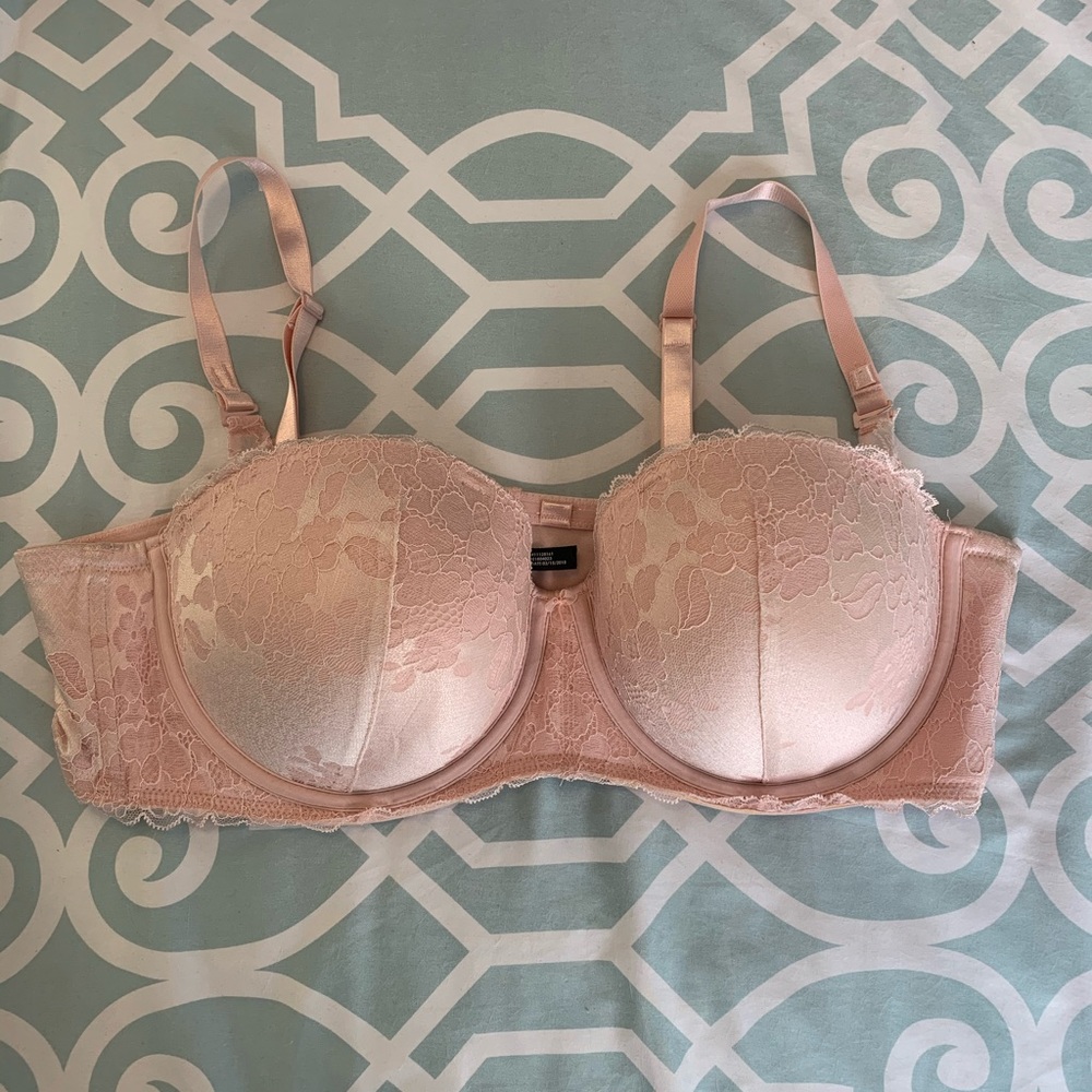 NWOT Torrid Light Pink Lace Push Up Plunge Bra